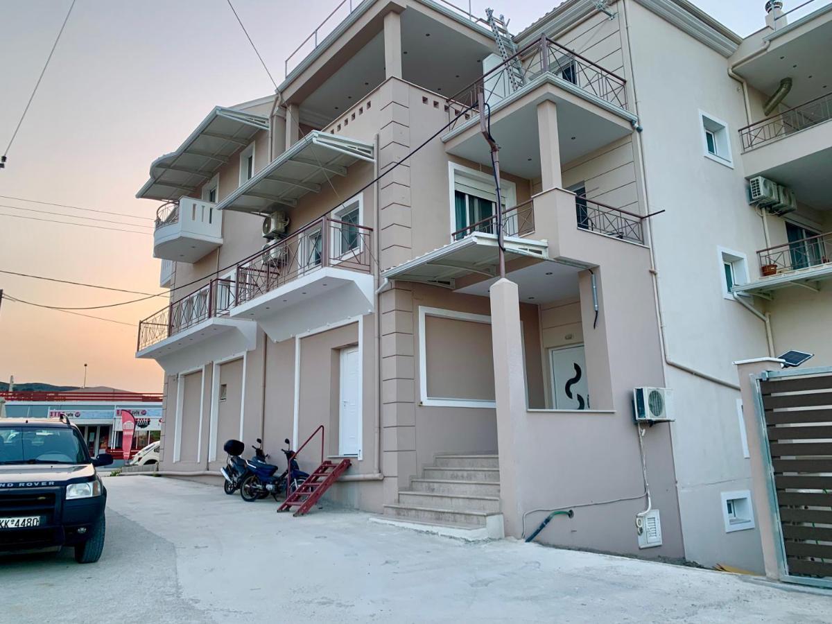 Rosa'S Apartments Lefkada City Exterior photo